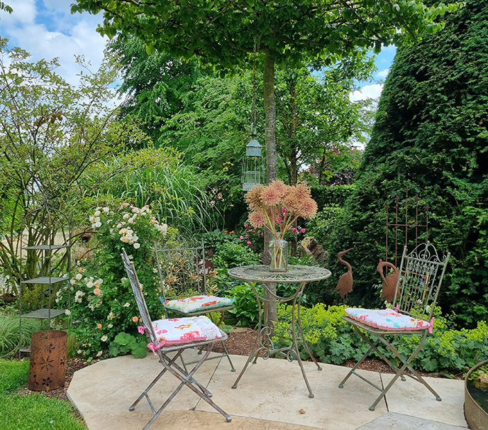 Familiengarten in der alten Obstwiese